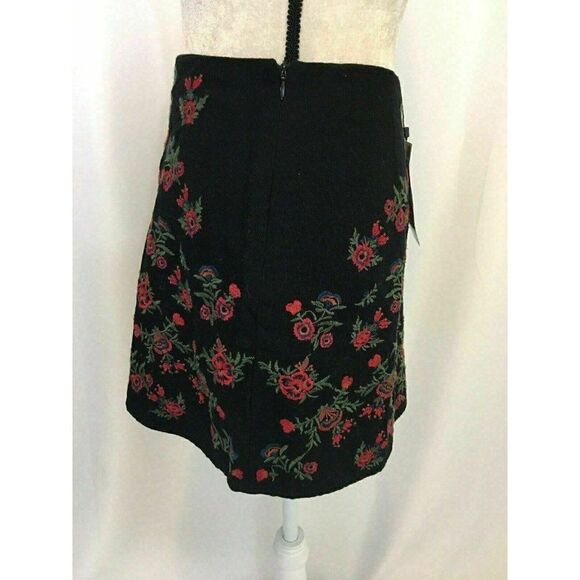 Zara Womens New W Tag Black Red Floral Embroidered Mini Skirt Xs - Picture 4 of 10